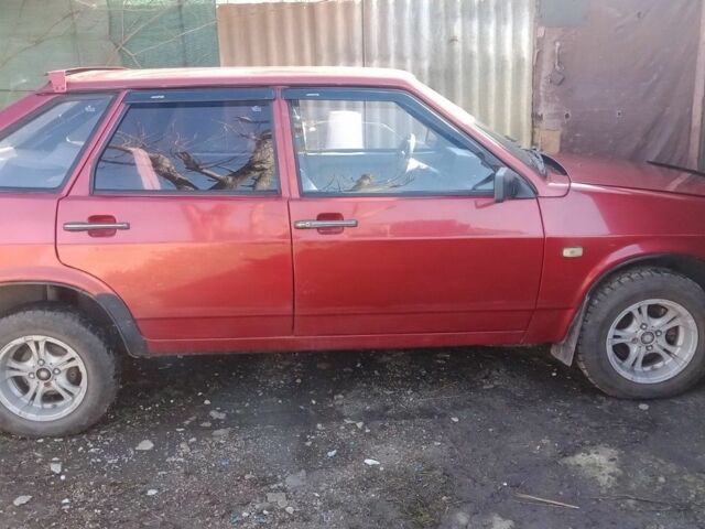Красный ВАЗ 2109, объемом двигателя 1.3 л и пробегом 53 тыс. км за 1016 $, фото 1 на Automoto.ua