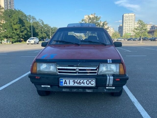Красный ВАЗ 2109, объемом двигателя 1.5 л и пробегом 320 тыс. км за 950 $, фото 1 на Automoto.ua