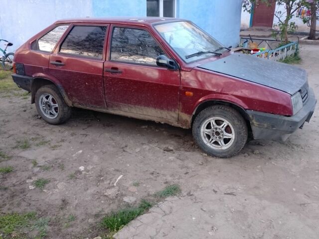 Красный ВАЗ 2109, объемом двигателя 1.5 л и пробегом 288 тыс. км за 571 $, фото 1 на Automoto.ua