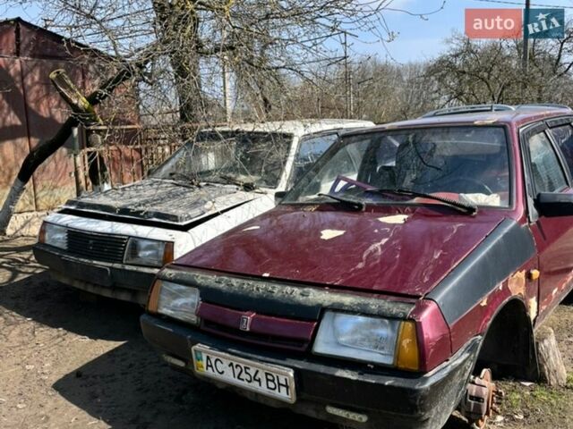 Красный ВАЗ 2109, объемом двигателя 1.3 л и пробегом 111 тыс. км за 600 $, фото 1 на Automoto.ua