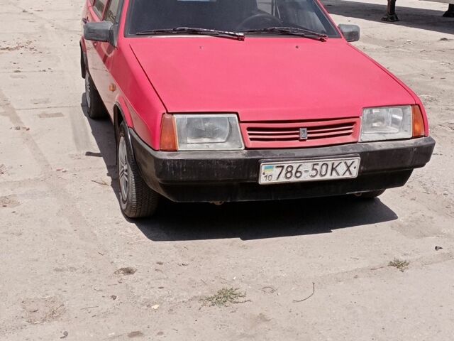 Красный ВАЗ 2109, объемом двигателя 1.5 л и пробегом 158 тыс. км за 1400 $, фото 1 на Automoto.ua