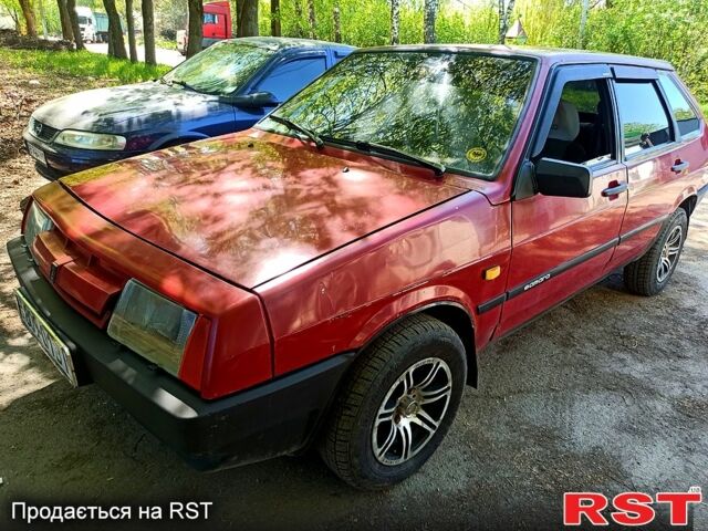 Красный ВАЗ 2109, объемом двигателя 1.3 л и пробегом 130 тыс. км за 800 $, фото 1 на Automoto.ua