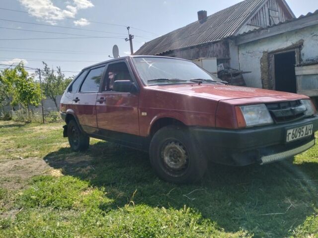 Красный ВАЗ 2109, объемом двигателя 1 л и пробегом 15 тыс. км за 800 $, фото 1 на Automoto.ua