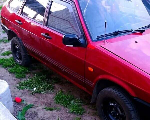 Красный ВАЗ 2109, объемом двигателя 1.1 л и пробегом 59 тыс. км за 1100 $, фото 1 на Automoto.ua