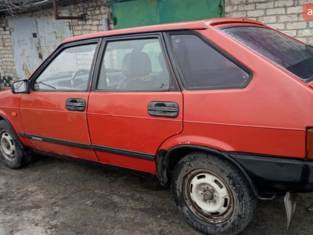Красный ВАЗ 2109, объемом двигателя 1.3 л и пробегом 150 тыс. км за 850 $, фото 1 на Automoto.ua
