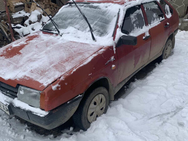 Красный ВАЗ 2109, объемом двигателя 1.5 л и пробегом 475 тыс. км за 550 $, фото 1 на Automoto.ua