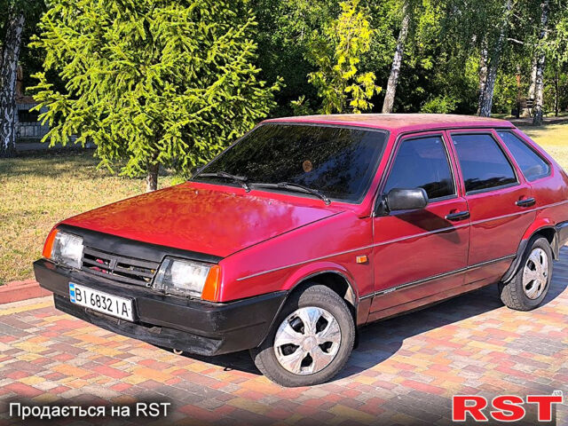 Красный ВАЗ 2109, объемом двигателя 1.1 л и пробегом 222 тыс. км за 1400 $, фото 1 на Automoto.ua