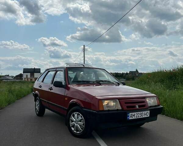 Красный ВАЗ 2109, объемом двигателя 1.5 л и пробегом 200 тыс. км за 800 $, фото 1 на Automoto.ua