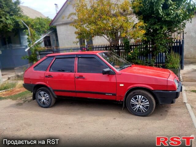 Красный ВАЗ 2109, объемом двигателя 1.3 л и пробегом 180 тыс. км за 1200 $, фото 1 на Automoto.ua