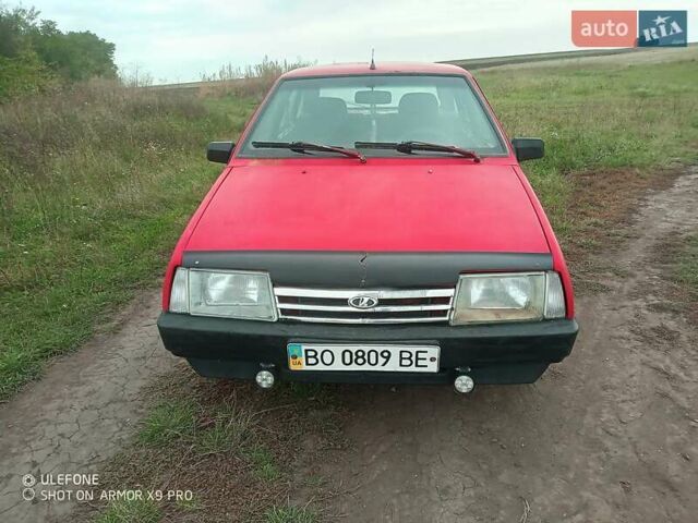 ВАЗ 2109 1993 в Тернополе на Automoto.ua Красный ВАЗ 2109, объемом двигателя 1.5 л и пробегом 300 тыс. км за 950 $, фото 1 на Automoto.ua