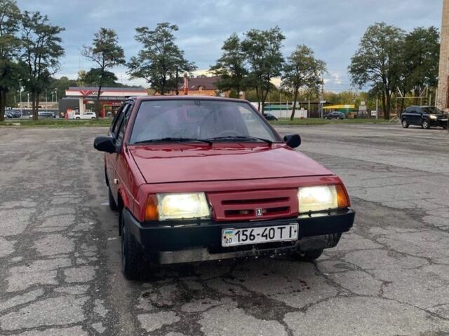 ВАЗ 2109 1993 в Тернополе на Automoto.ua Красный ВАЗ 2109, объемом двигателя 1.3 л и пробегом 66 тыс. км за 950 $, фото 1 на Automoto.ua