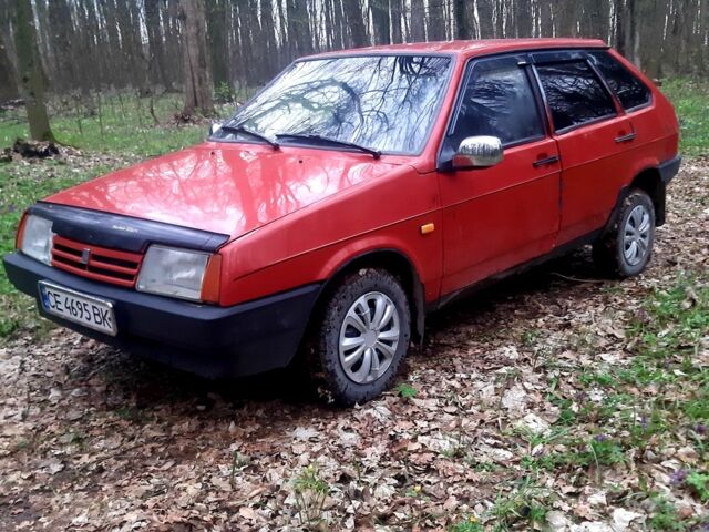 Красный ВАЗ 2109, объемом двигателя 1.5 л и пробегом 111 тыс. км за 950 $, фото 1 на Automoto.ua