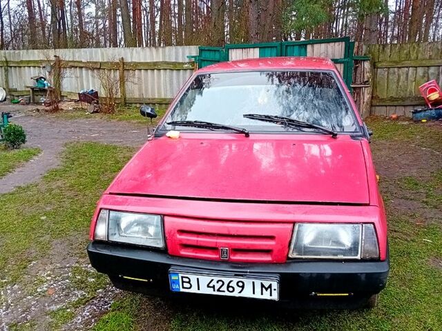 Красный ВАЗ 2109, объемом двигателя 1.3 л и пробегом 0 тыс. км за 700 $, фото 1 на Automoto.ua