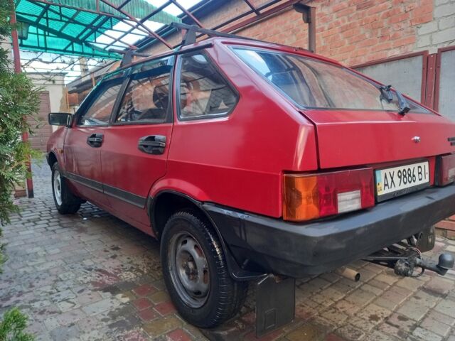 Красный ВАЗ 2109, объемом двигателя 1.5 л и пробегом 100 тыс. км за 900 $, фото 1 на Automoto.ua
