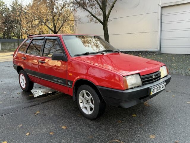 Красный ВАЗ 2109, объемом двигателя 1.5 л и пробегом 100 тыс. км за 1000 $, фото 1 на Automoto.ua