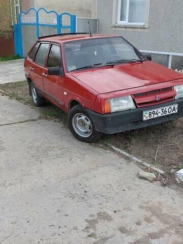 Красный ВАЗ 2109, объемом двигателя 1.3 л и пробегом 170 тыс. км за 900 $, фото 1 на Automoto.ua