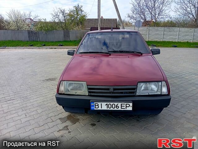 Красный ВАЗ 2109, объемом двигателя 1.5 л и пробегом 350 тыс. км за 700 $, фото 1 на Automoto.ua