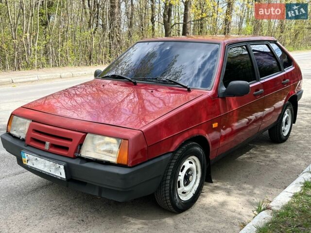 Красный ВАЗ 2109, объемом двигателя 1.5 л и пробегом 165 тыс. км за 1200 $, фото 1 на Automoto.ua