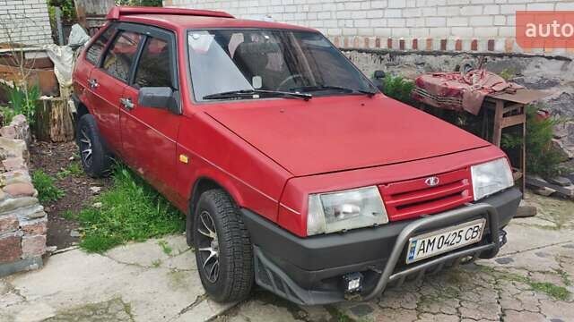 Красный ВАЗ 2109, объемом двигателя 1.3 л и пробегом 97 тыс. км за 1300 $, фото 1 на Automoto.ua
