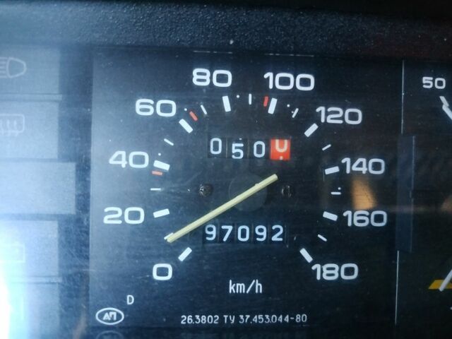 Червоний ВАЗ 2109, об'ємом двигуна 0 л та пробігом 90 тис. км за 1679 $, фото 1 на Automoto.ua