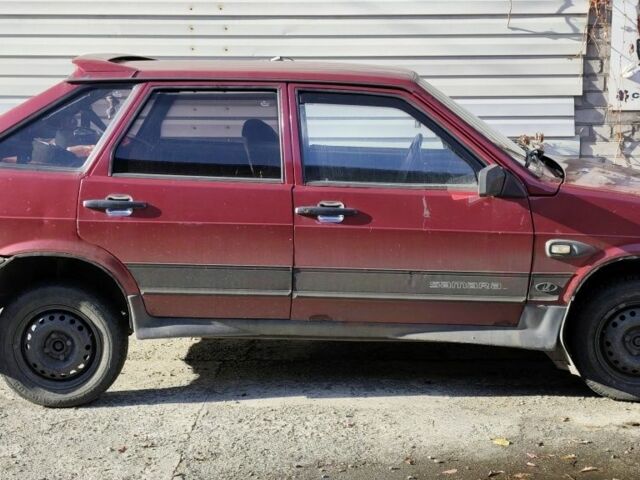 Красный ВАЗ 2109, объемом двигателя 1.5 л и пробегом 500 тыс. км за 600 $, фото 1 на Automoto.ua