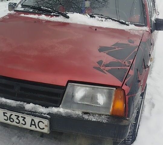 Красный ВАЗ 2109, объемом двигателя 1.5 л и пробегом 100 тыс. км за 300 $, фото 1 на Automoto.ua