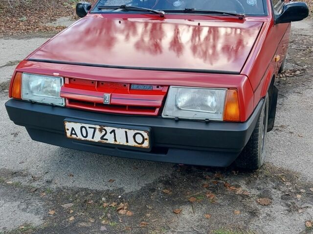 Красный ВАЗ 2109, объемом двигателя 1.3 л и пробегом 456 тыс. км за 1250 $, фото 1 на Automoto.ua