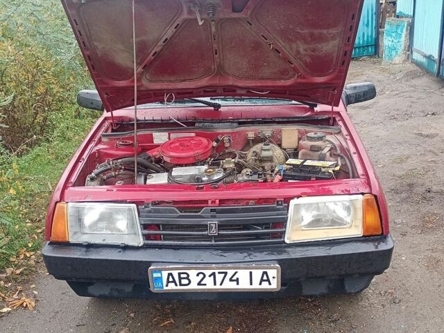 Красный ВАЗ 2109, объемом двигателя 1.3 л и пробегом 130 тыс. км за 1500 $, фото 1 на Automoto.ua
