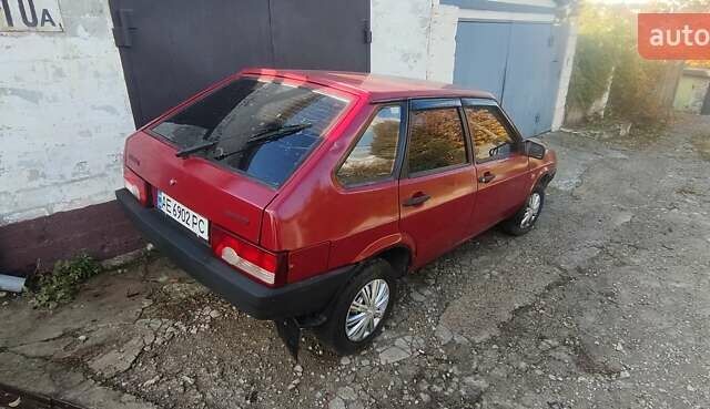 ВАЗ 2109 1994 у Дніпро (Дніпропетровську) на Automoto.ua Червоний ВАЗ 2109, об'ємом двигуна 1.29 л та пробігом 200 тис. км за 1200 $, фото 1 на Automoto.ua