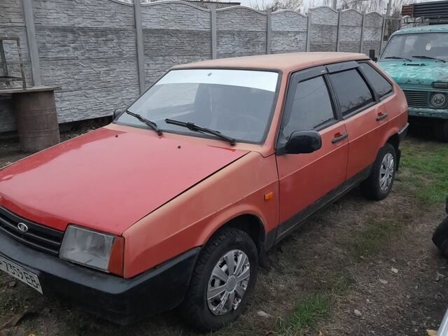 Красный ВАЗ 2109, объемом двигателя 1.5 л и пробегом 300 тыс. км за 430 $, фото 1 на Automoto.ua