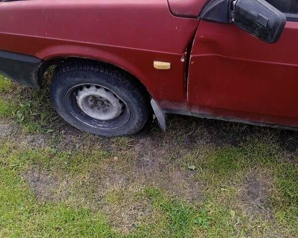 ВАЗ 2109 1994 в Тернополе на Automoto.ua Красный ВАЗ 2109, объемом двигателя 1.5 л и пробегом 134 тыс. км за 400 $, фото 1 на Automoto.ua