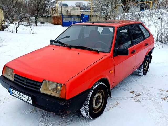 Красный ВАЗ 2109, объемом двигателя 1.5 л и пробегом 250 тыс. км за 1000 $, фото 1 на Automoto.ua