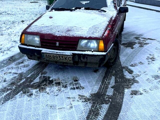Красный ВАЗ 2109, объемом двигателя 1.5 л и пробегом 300 тыс. км за 750 $, фото 1 на Automoto.ua