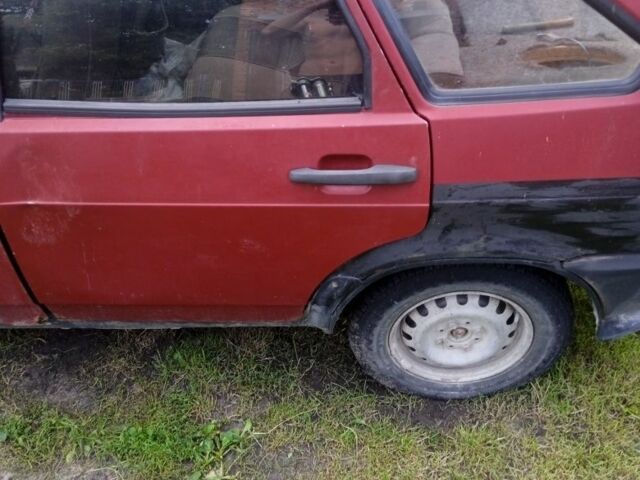 ВАЗ 2109 1994 в Тернополе на Automoto.ua Красный ВАЗ 2109, объемом двигателя 1.5 л и пробегом 134 тыс. км за 400 $, фото 1 на Automoto.ua