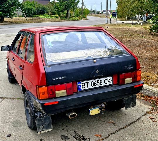 Червоний ВАЗ 2109, об'ємом двигуна 1.5 л та пробігом 300 тис. км за 1000 $, фото 1 на Automoto.ua