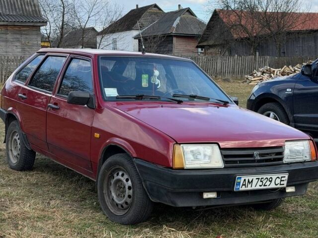 Красный ВАЗ 2109, объемом двигателя 1.5 л и пробегом 4 тыс. км за 1050 $, фото 1 на Automoto.ua