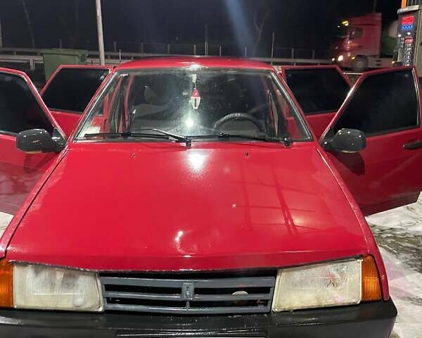 Красный ВАЗ 2109, объемом двигателя 1.5 л и пробегом 100 тыс. км за 950 $, фото 1 на Automoto.ua