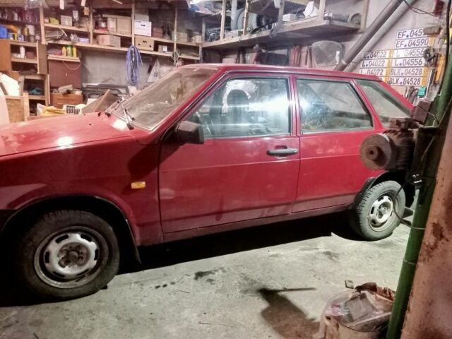 Червоний ВАЗ 2109, об'ємом двигуна 1.3 л та пробігом 256 тис. км за 1198 $, фото 1 на Automoto.ua