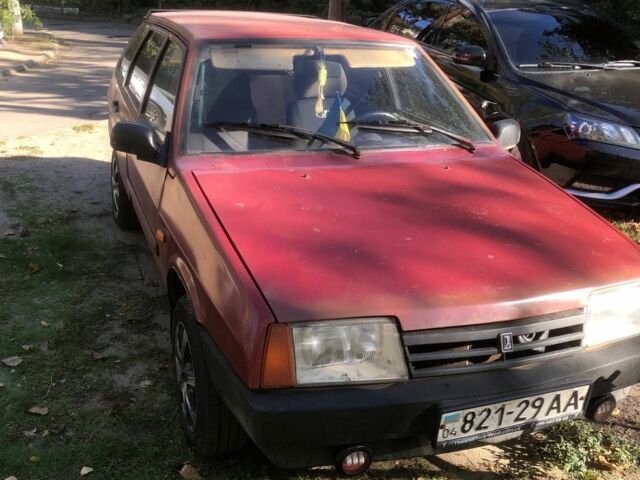 Красный ВАЗ 2109, объемом двигателя 0 л и пробегом 100 тыс. км за 1050 $, фото 1 на Automoto.ua