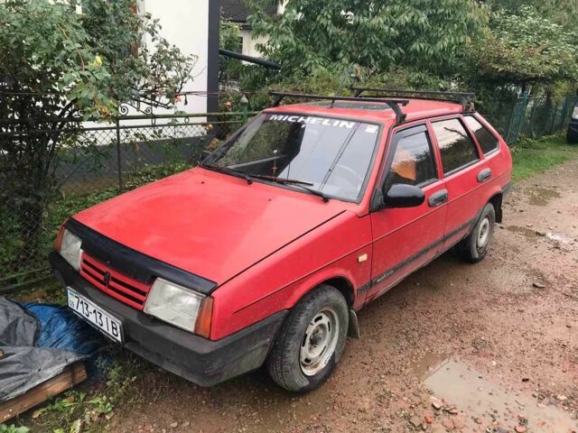 Красный ВАЗ 2109, объемом двигателя 1.5 л и пробегом 10 тыс. км за 835 $, фото 1 на Automoto.ua