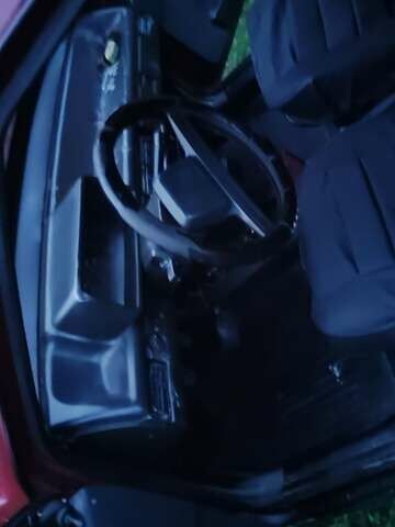 Красный ВАЗ 2109, объемом двигателя 1.5 л и пробегом 390 тыс. км за 700 $, фото 1 на Automoto.ua