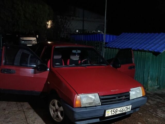 Красный ВАЗ 2109, объемом двигателя 0 л и пробегом 45 тыс. км за 923 $, фото 1 на Automoto.ua