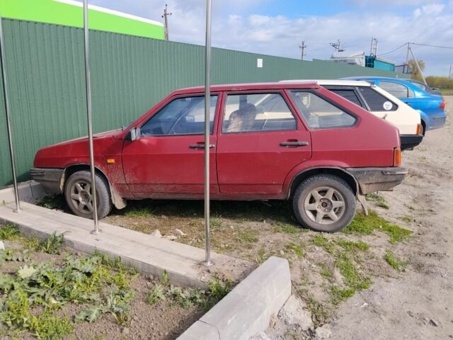 Красный ВАЗ 2109, объемом двигателя 1.3 л и пробегом 666 тыс. км за 383 $, фото 1 на Automoto.ua