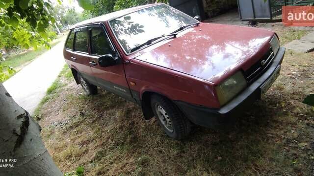 Красный ВАЗ 2109, объемом двигателя 1.5 л и пробегом 111 тыс. км за 1200 $, фото 1 на Automoto.ua