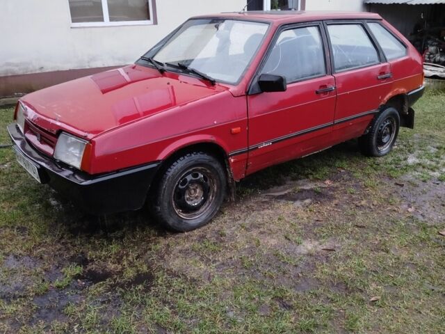 Красный ВАЗ 2109, объемом двигателя 1.5 л и пробегом 150 тыс. км за 450 $, фото 1 на Automoto.ua