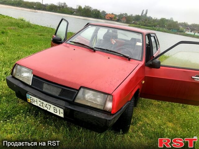 Красный ВАЗ 2109, объемом двигателя 1.5 л и пробегом 80 тыс. км за 750 $, фото 1 на Automoto.ua