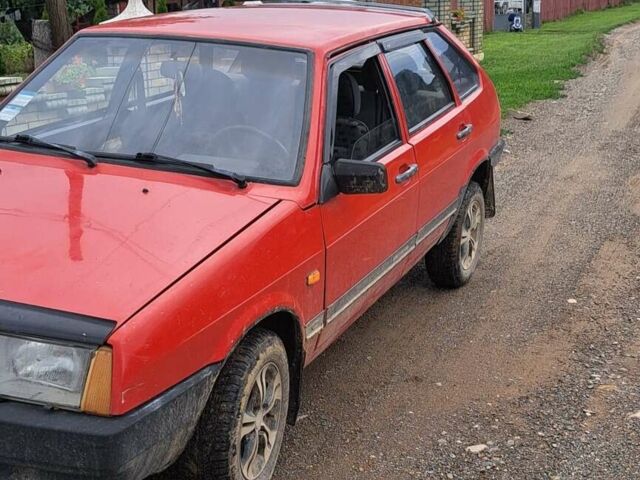 Красный ВАЗ 2109, объемом двигателя 1.5 л и пробегом 70 тыс. км за 1600 $, фото 1 на Automoto.ua