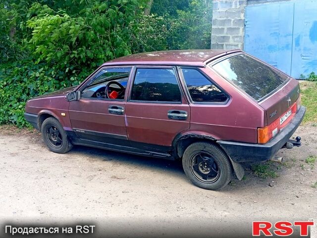 Красный ВАЗ 2109, объемом двигателя 1.5 л и пробегом 80 тыс. км за 550 $, фото 1 на Automoto.ua