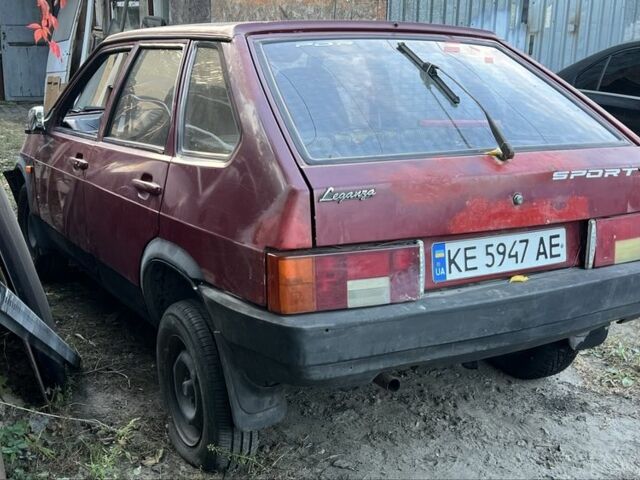 ВАЗ 2109 1995 в Днепре (Днепропетровске) на Automoto.ua Красный ВАЗ 2109, объемом двигателя 1.5 л и пробегом 1 тыс. км за 250 $, фото 1 на Automoto.ua