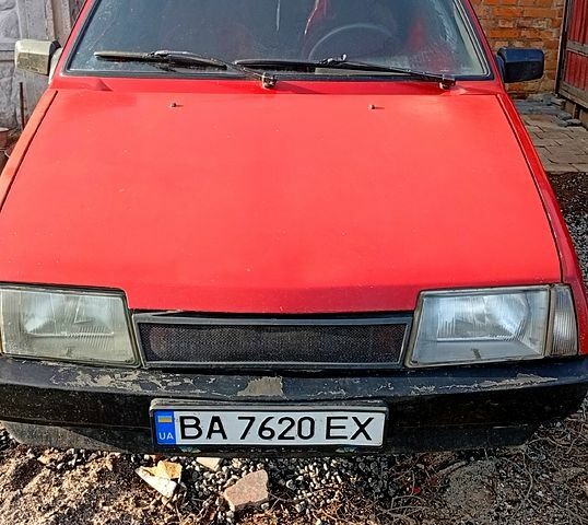 Красный ВАЗ 2109, объемом двигателя 1.5 л и пробегом 150 тыс. км за 899 $, фото 1 на Automoto.ua